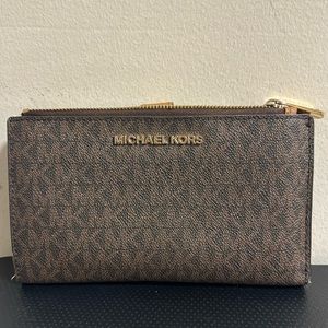 Michael Kors Wallet Zipper Card Holders Flip Open MK Print Brown